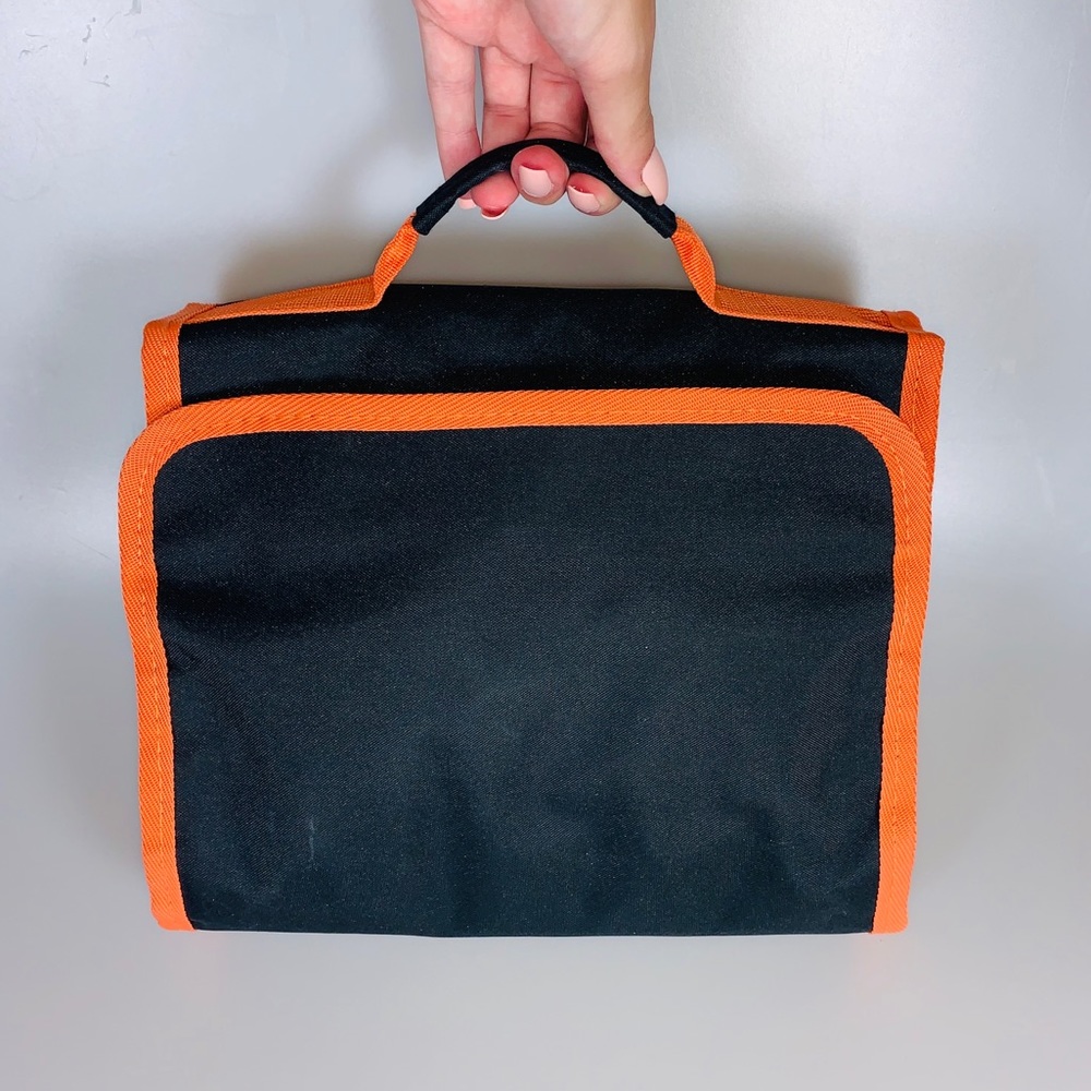 Hanging Wire/Charger/Electronic Folding Organizer